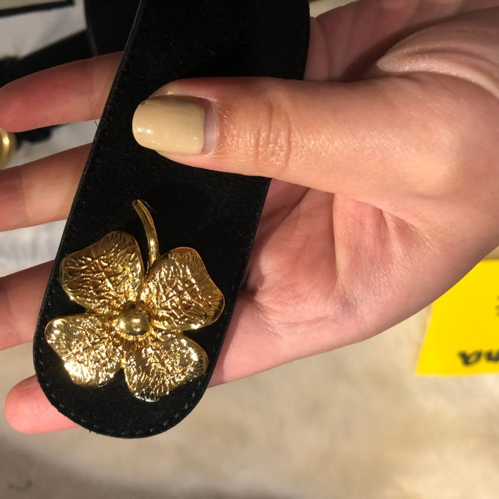 ❤️SOLD❤️ GUCCI CLOVER BELT WITH DOUBLE G BUCKLE - Picture 5 of 8